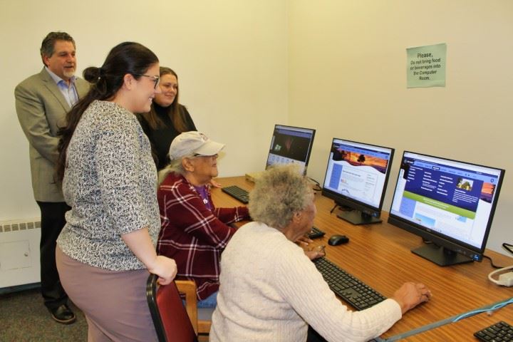 West Haven Senior Center Gets New Computers 006 II (Small)