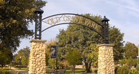 Stone and steel Old Grove Park arch way